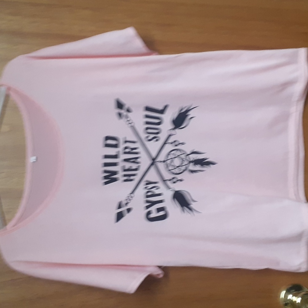 NWOT! Great looking  t-shirt! SZ L.